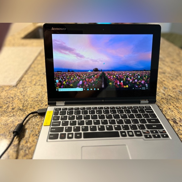 Lenovo 360 Laptop-to-Tablet - Picture 2 of 8